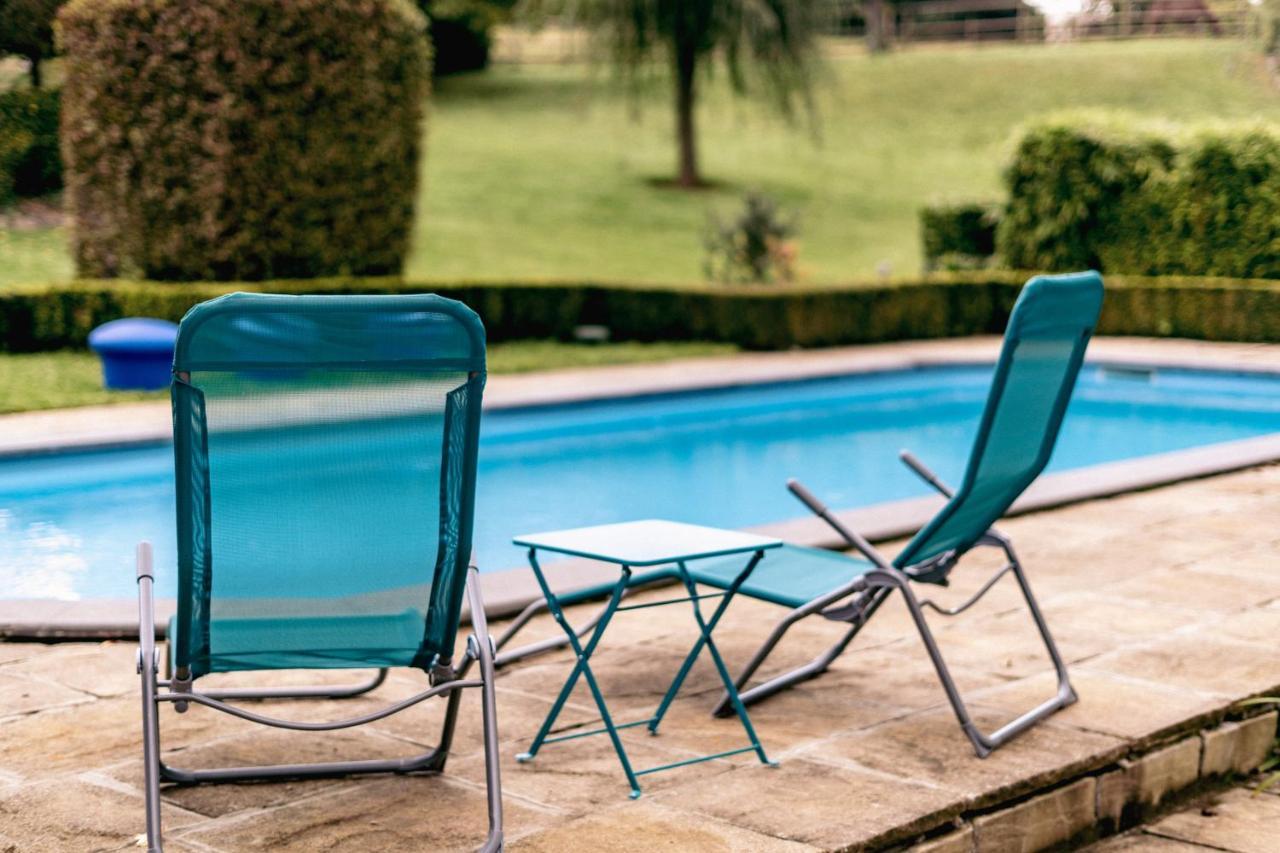 Walcourt Au Bout De Mes Reves Bed & Breakfast エクステリア 写真