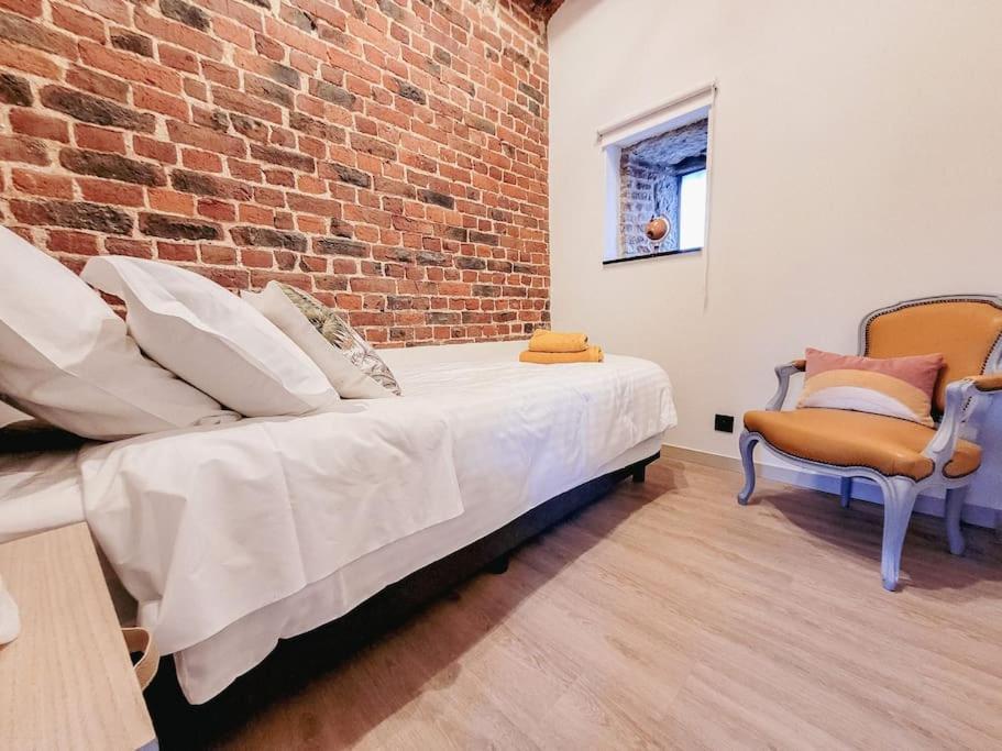 Walcourt Au Bout De Mes Reves Bed & Breakfast エクステリア 写真