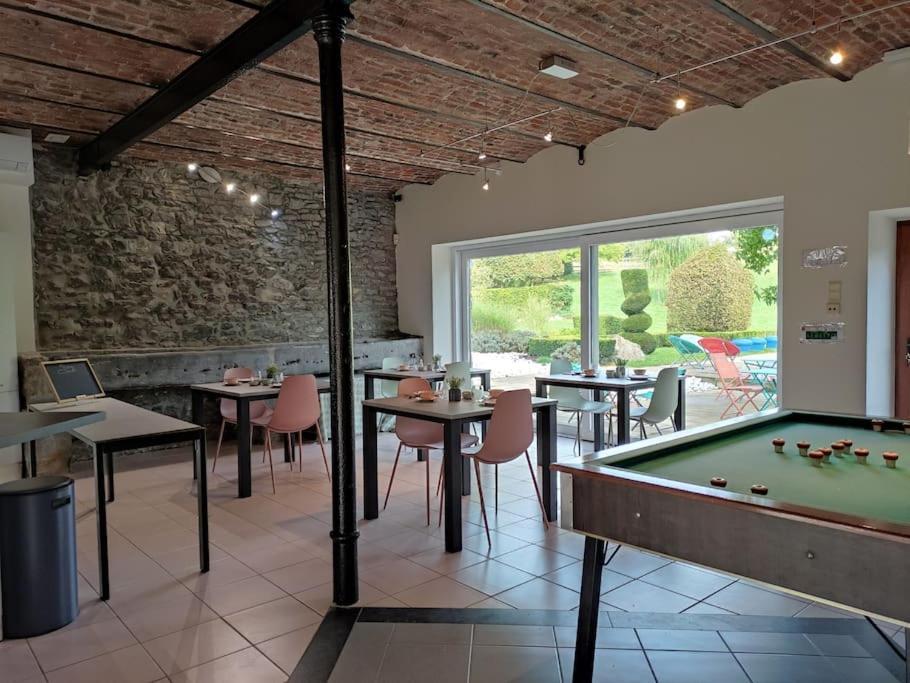 Walcourt Au Bout De Mes Reves Bed & Breakfast エクステリア 写真