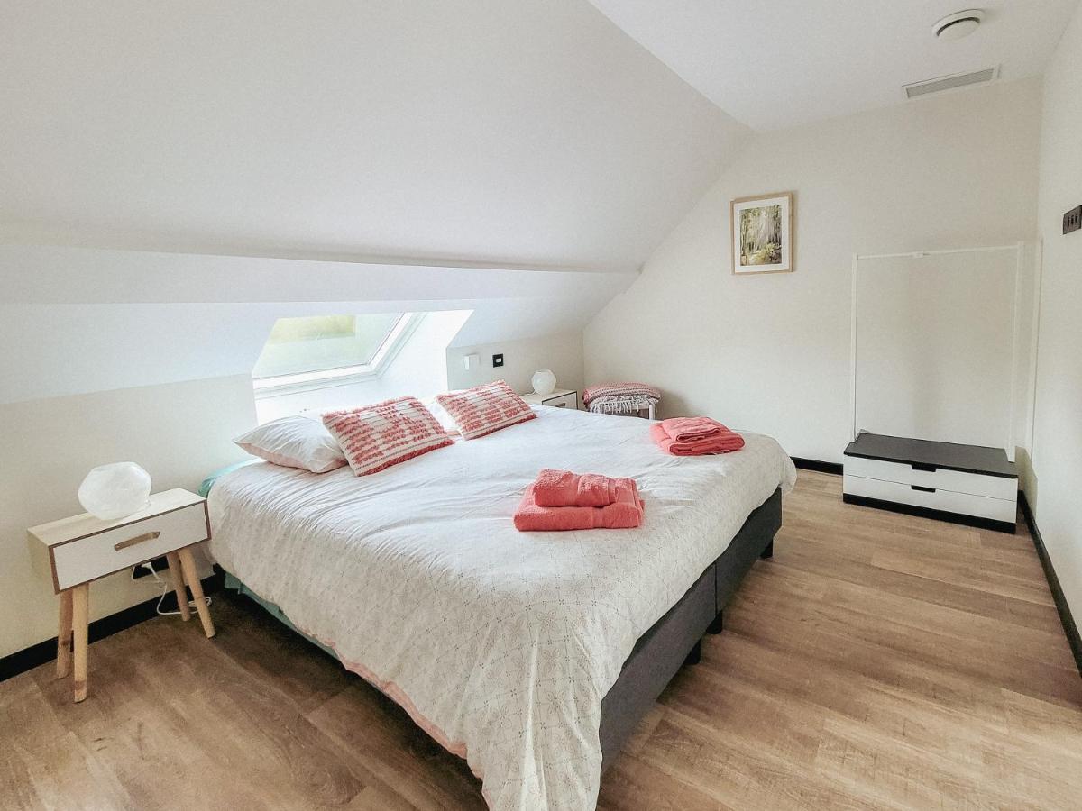 Walcourt Au Bout De Mes Reves Bed & Breakfast エクステリア 写真