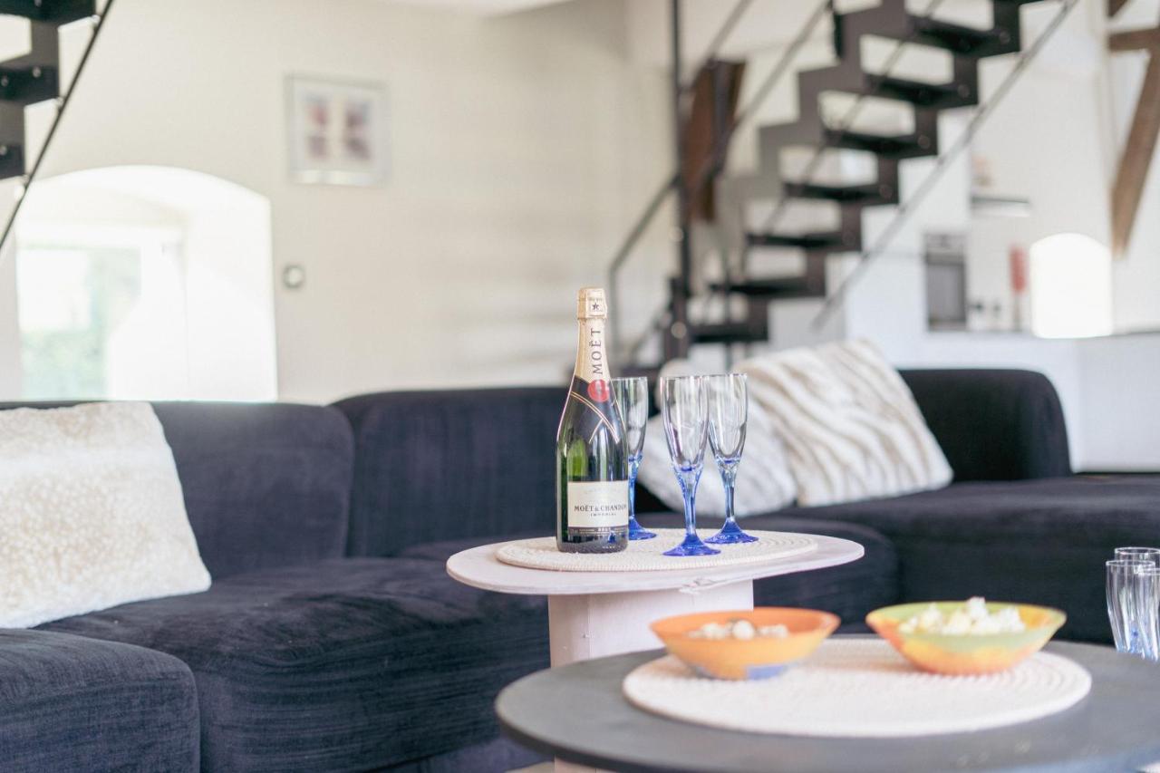 Walcourt Au Bout De Mes Reves Bed & Breakfast エクステリア 写真