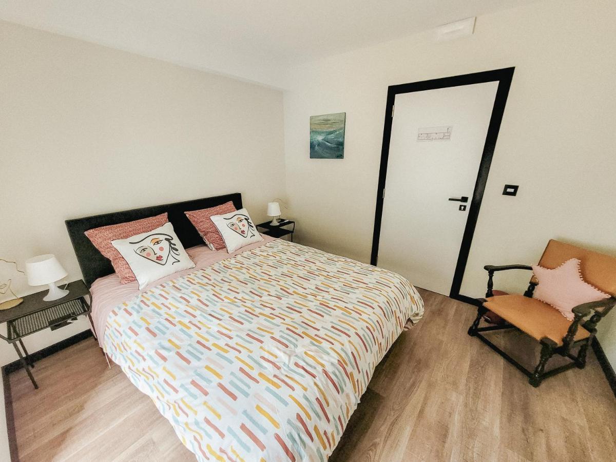 Walcourt Au Bout De Mes Reves Bed & Breakfast エクステリア 写真