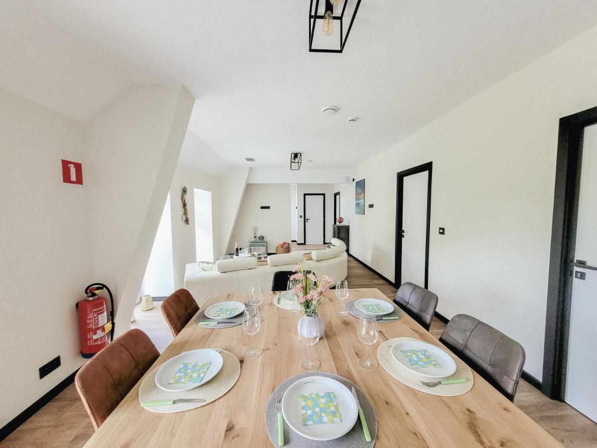 Walcourt Au Bout De Mes Reves Bed & Breakfast エクステリア 写真