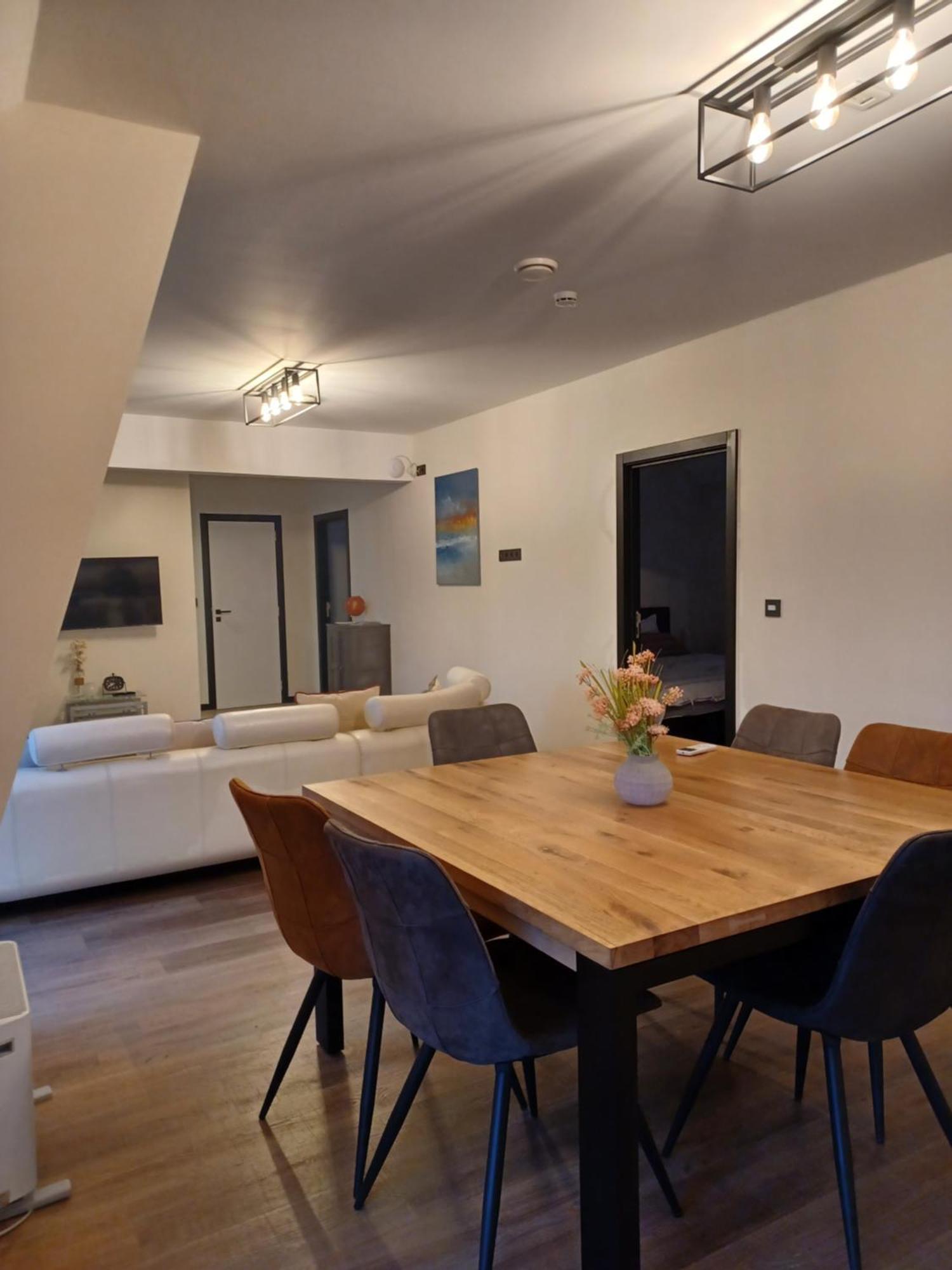 Walcourt Au Bout De Mes Reves Bed & Breakfast エクステリア 写真